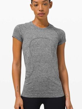 Lululemon Swiftly Tech Short Sleeve 2.0 In Grey Size 10